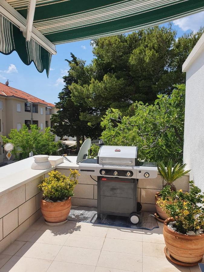 Apartment Dajana Бол Екстериор снимка