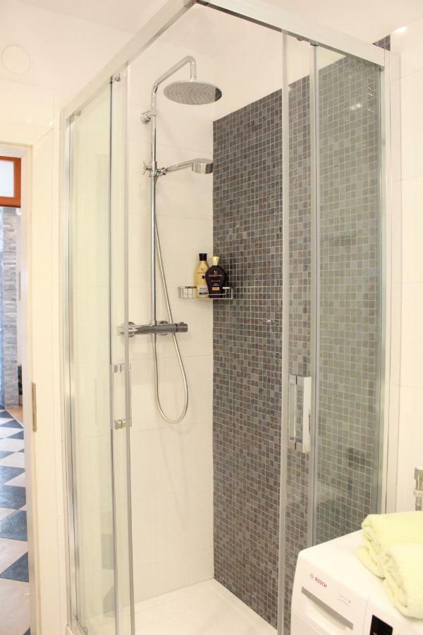 Apartment Dajana Бол Екстериор снимка