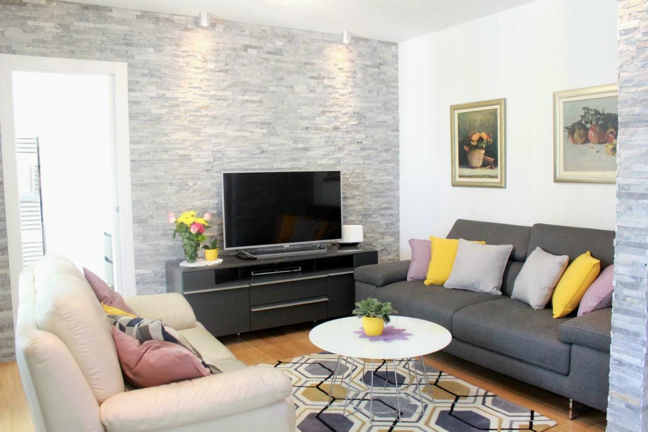 Apartment Dajana Бол Екстериор снимка